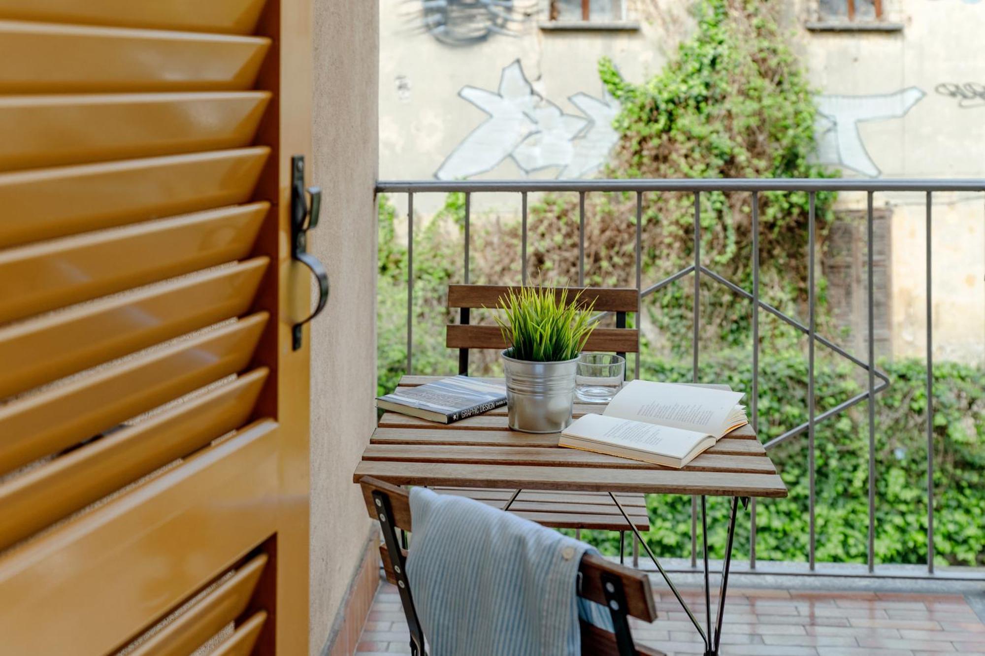 Guesthouse Linaio - The House Of Travelers Como Exterior foto