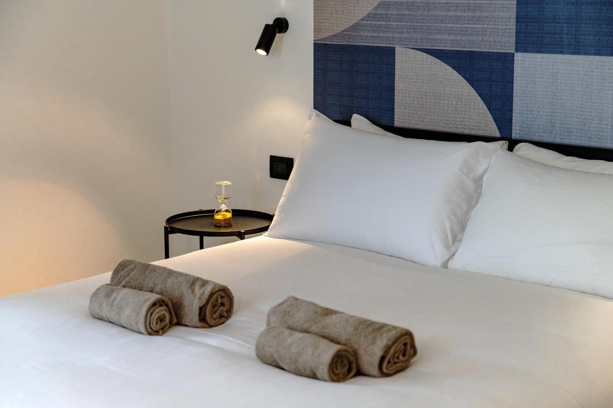 Guesthouse Linaio - The House Of Travelers Como Exterior foto