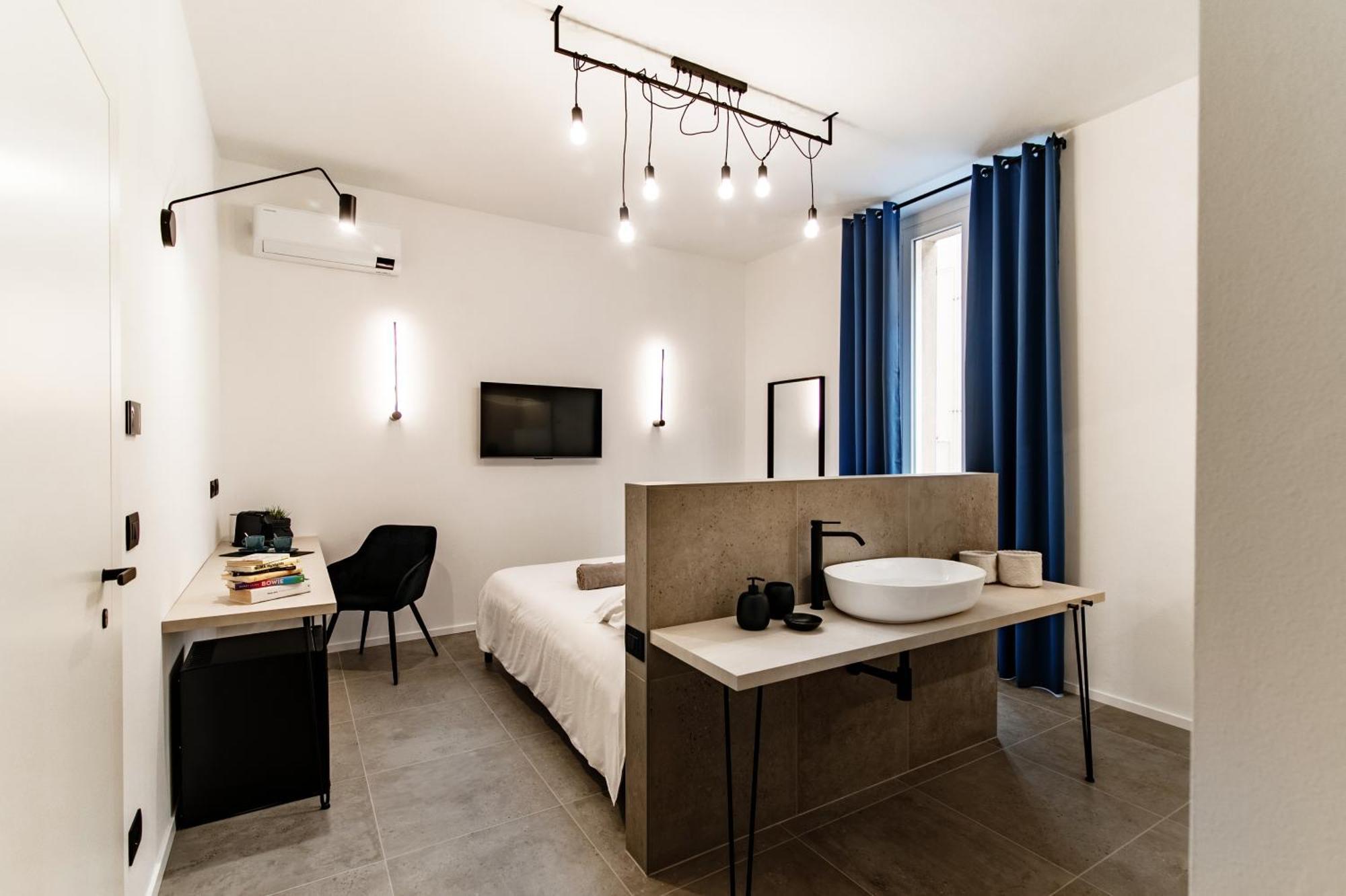 Guesthouse Linaio - The House Of Travelers Como Exterior foto