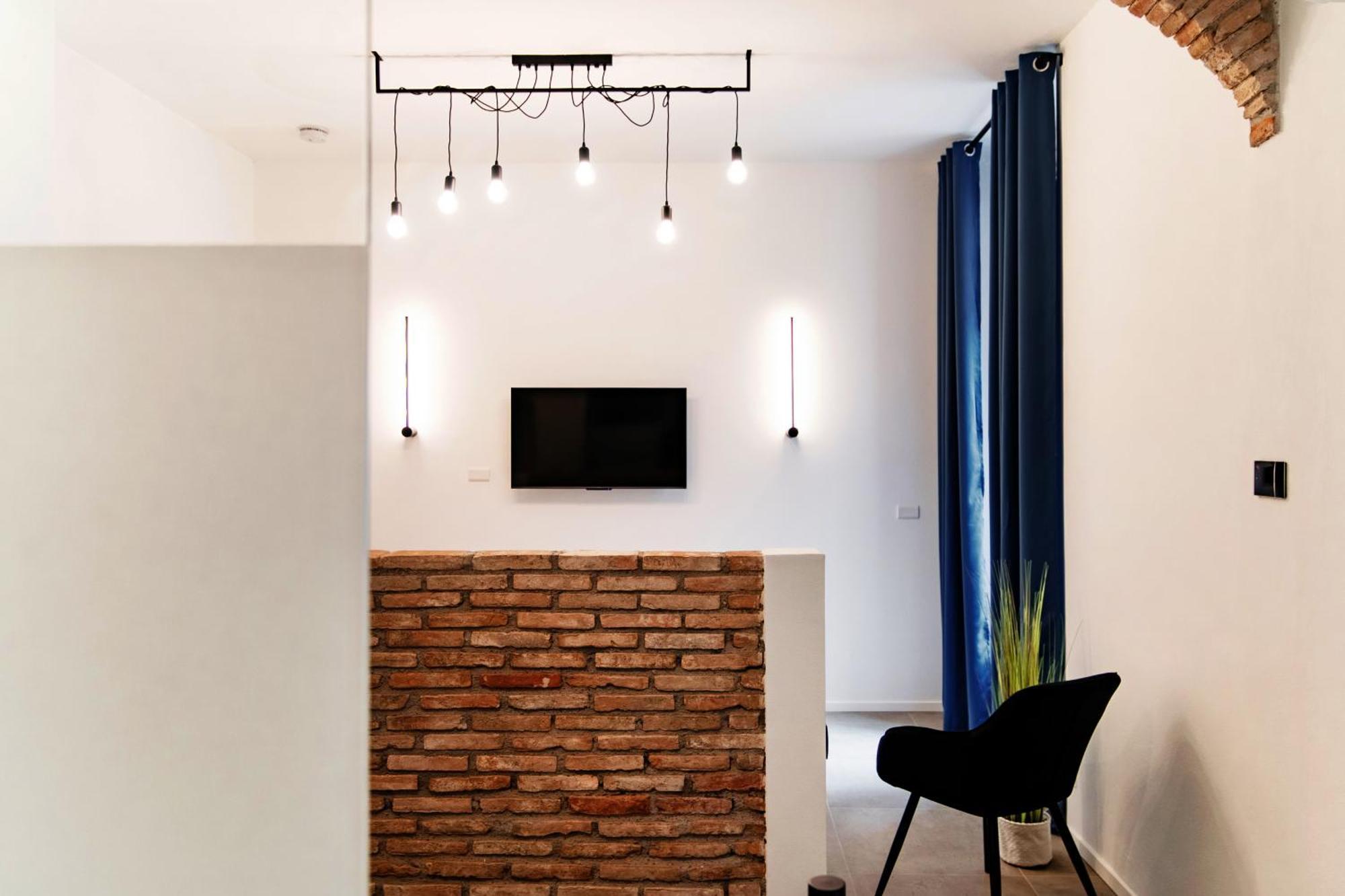 Guesthouse Linaio - The House Of Travelers Como Exterior foto
