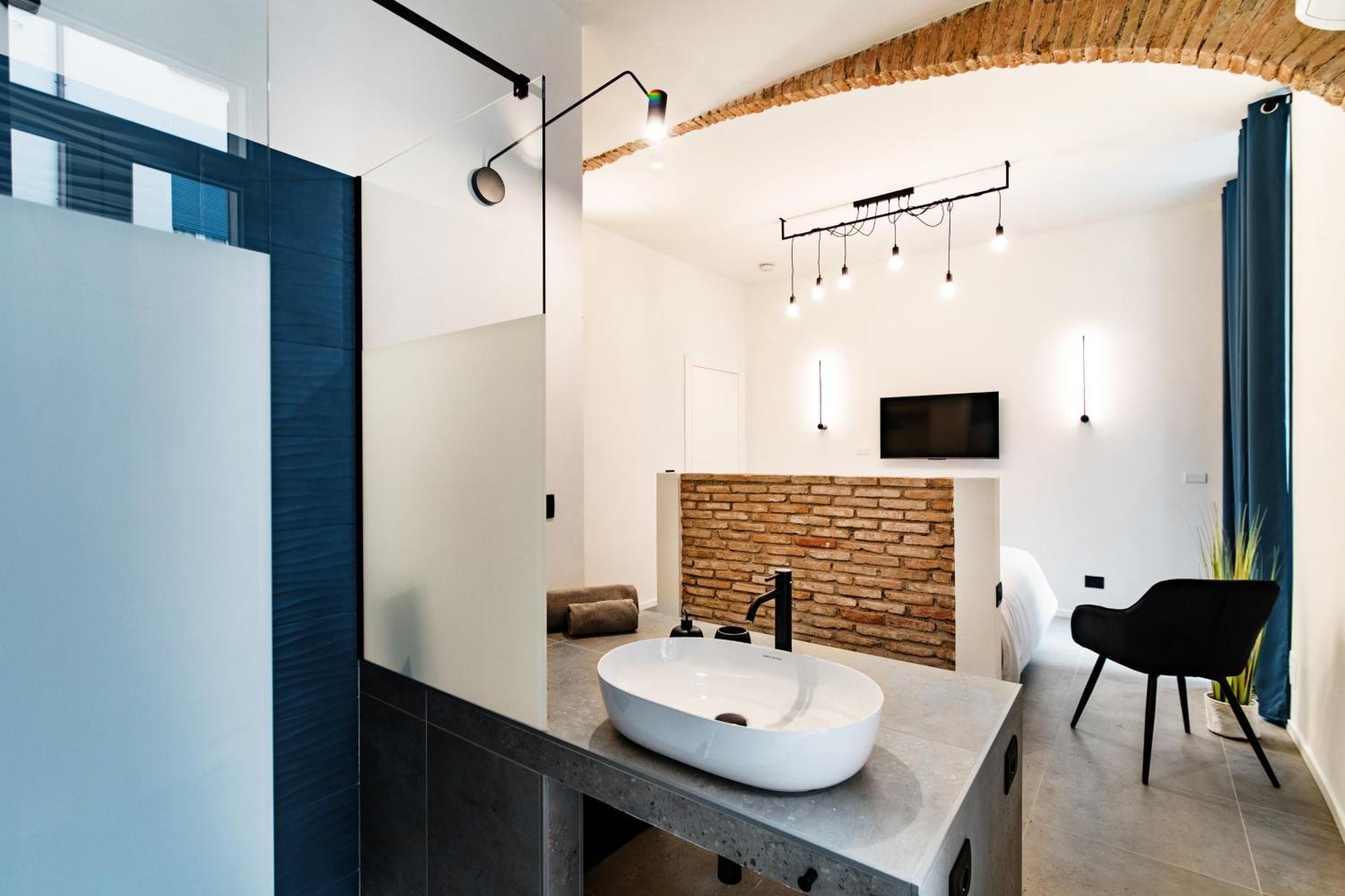 Guesthouse Linaio - The House Of Travelers Como Exterior foto