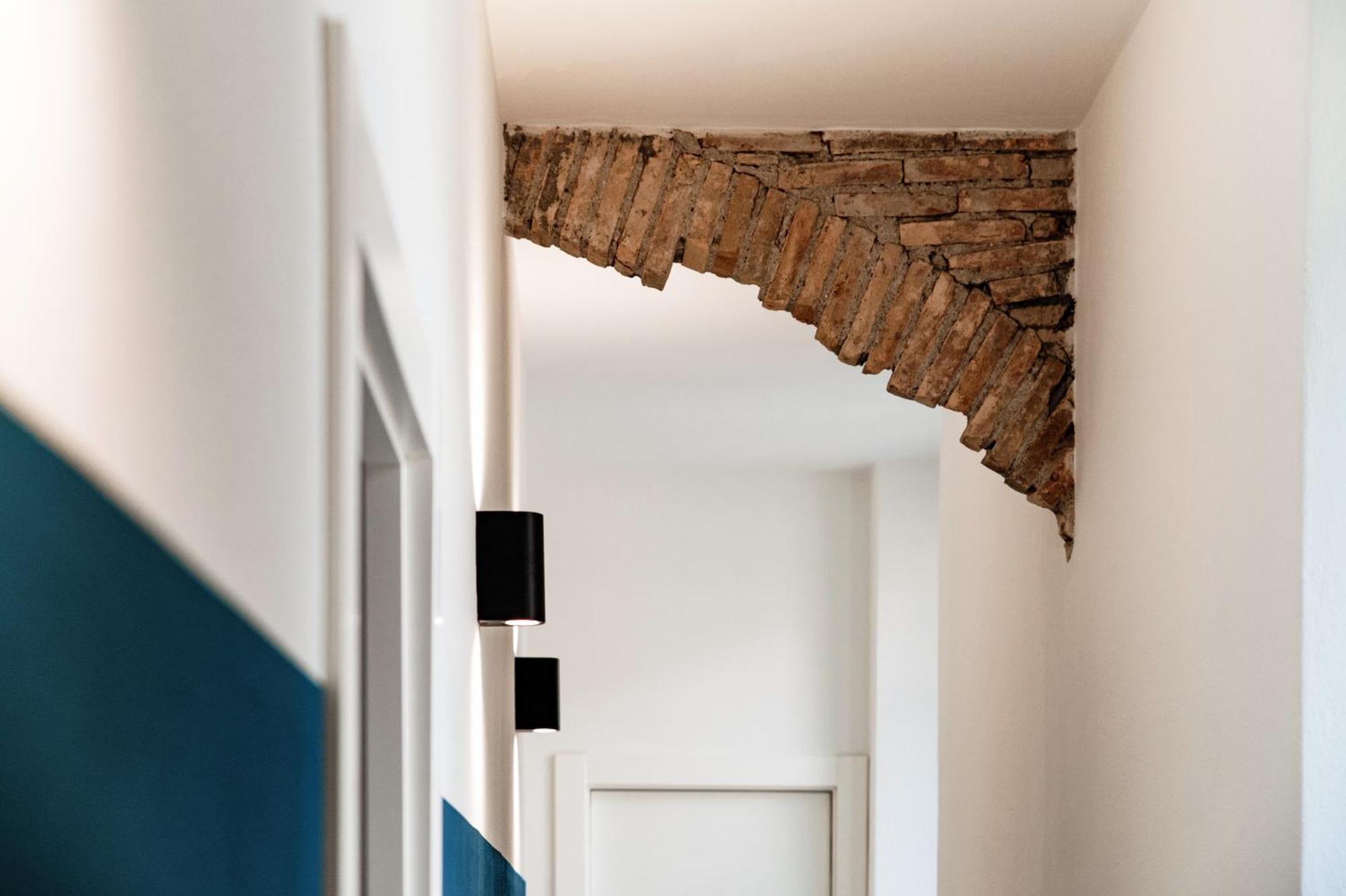Guesthouse Linaio - The House Of Travelers Como Exterior foto